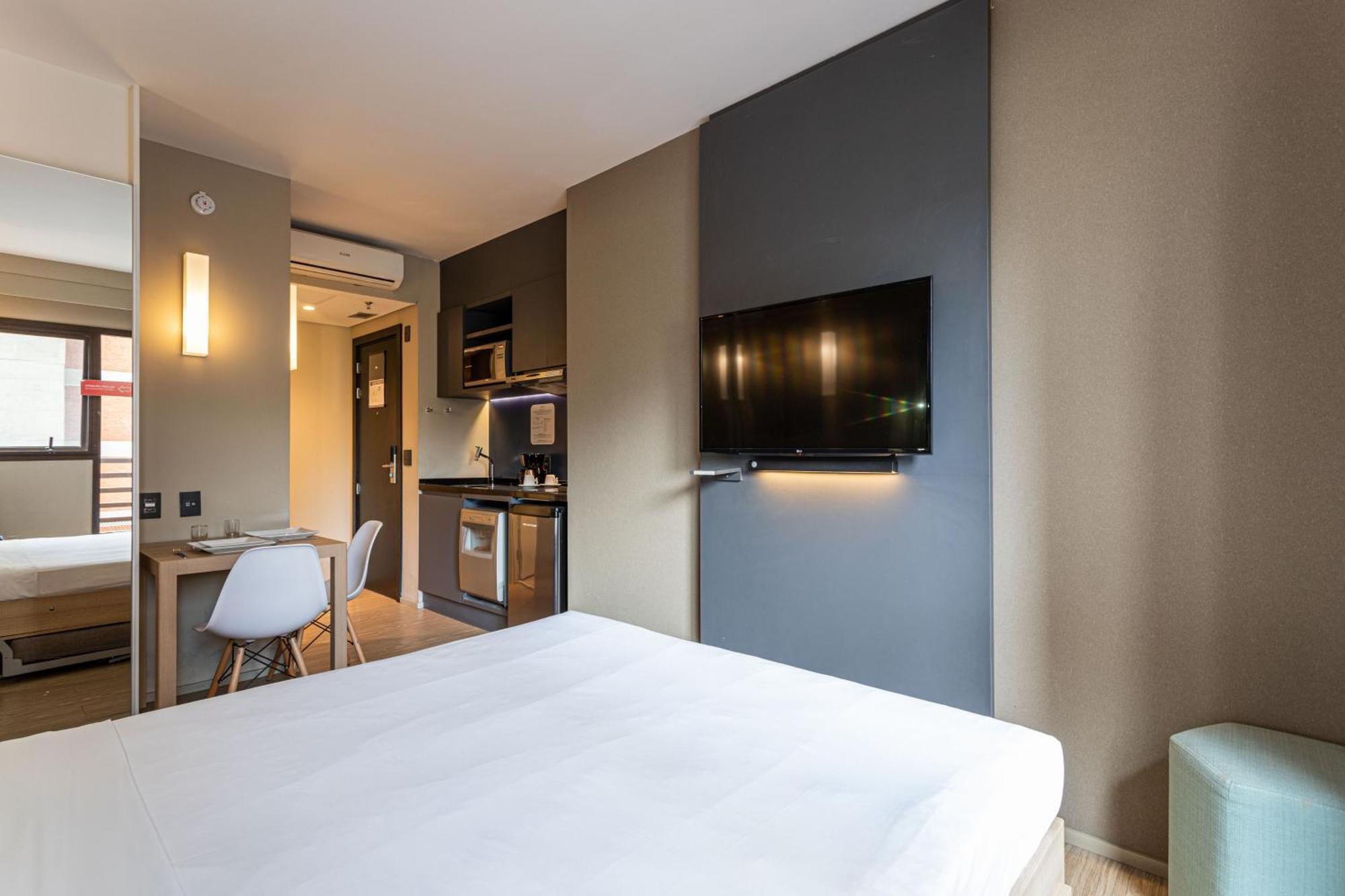 Apartment Charlie Alphaville *